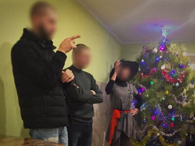 Что зависимому делать в праздники - приходите к нам